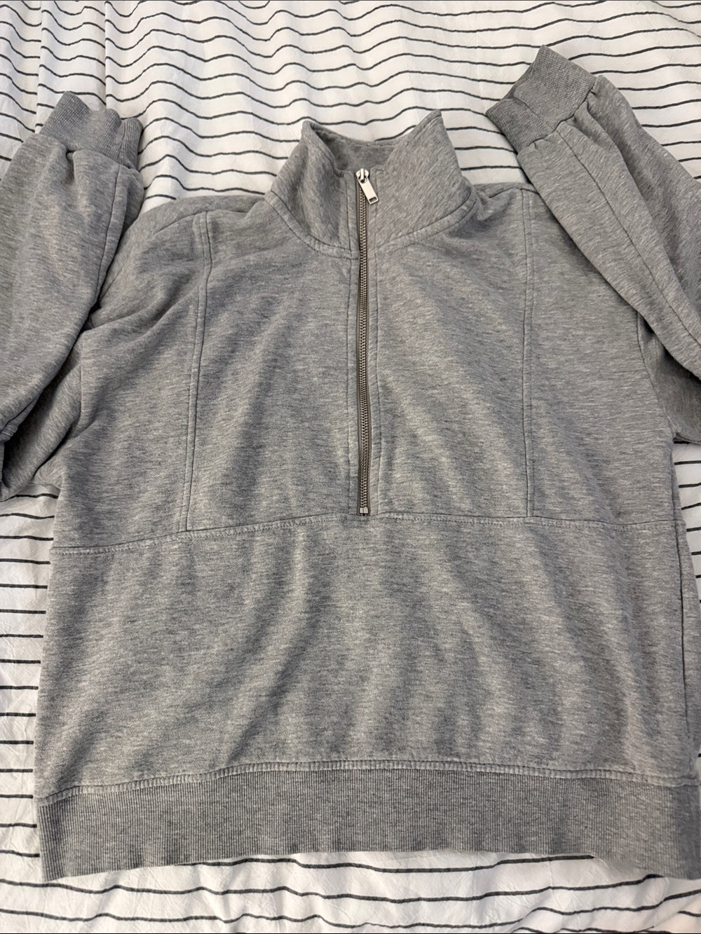 H&M Women's Gray Zip-Up Half Pullover Jacket